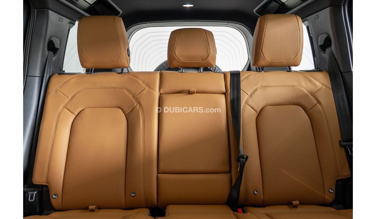لاند روفر ديفندر 2024 Land Rover Defender P400 HSE / Land Rover Warranty & Service Contract / Delivery Mileage