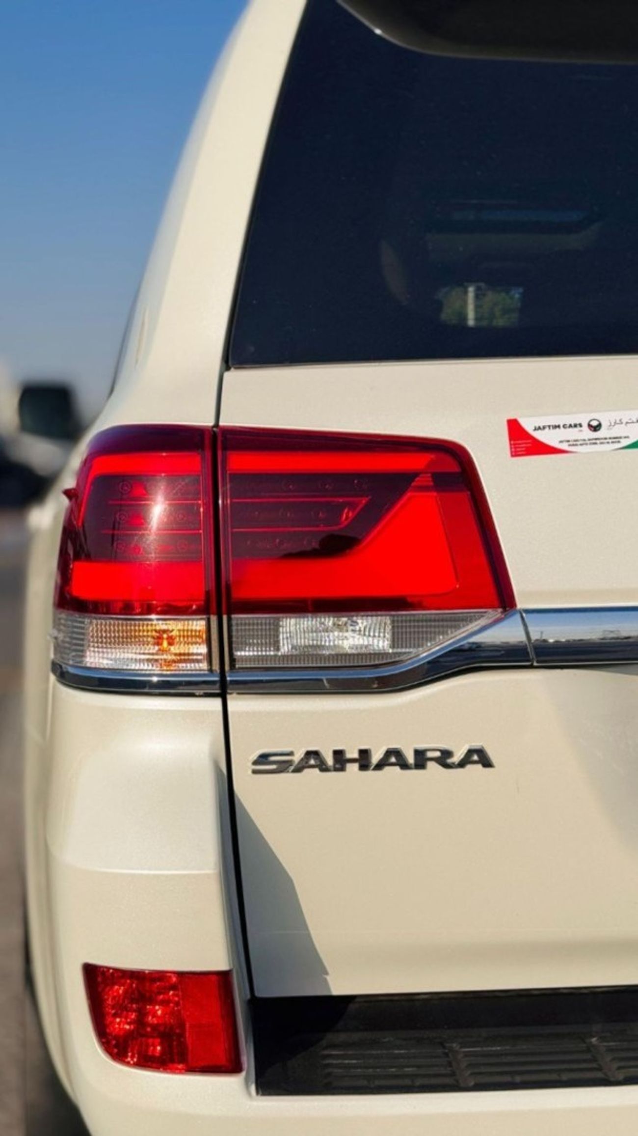 تويوتا لاند كروزر SAHARA | PREMIUM BEIGE INTERIOR | RHD | 4.5L DIESEL ENGINE | 360 VIEW CAMERA | (AT) | SUNROOF