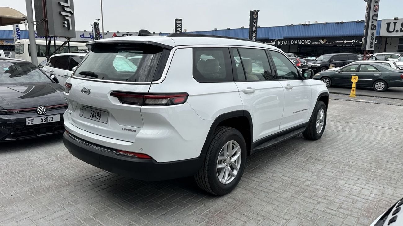 Jeep Grand Cherokee LAREDO 2025 GCC specs
