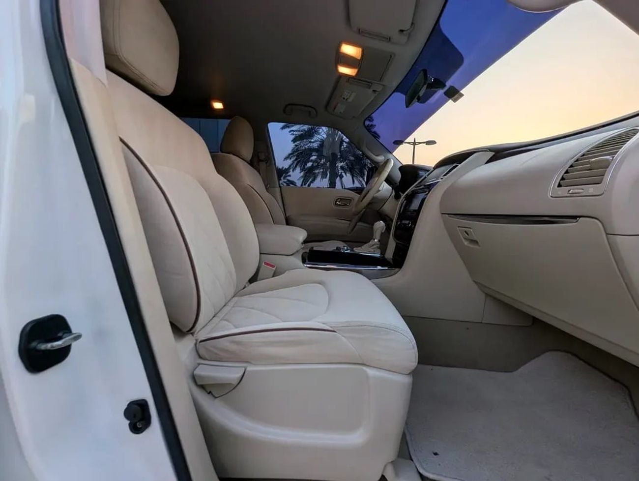 Nissan Patrol SE V6 4.0L GCC Specs Accident Free In Excellent Condition