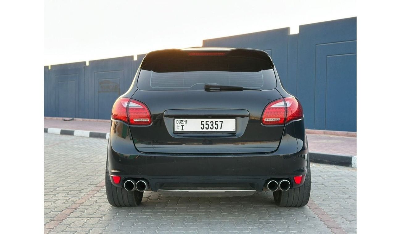 Porsche Cayenne Turbo 4.8L (500 HP) Turbo 4.8L V8 (500 HP) | 2011 | GCC Specs | First Owner | Low Mileage | Perfect