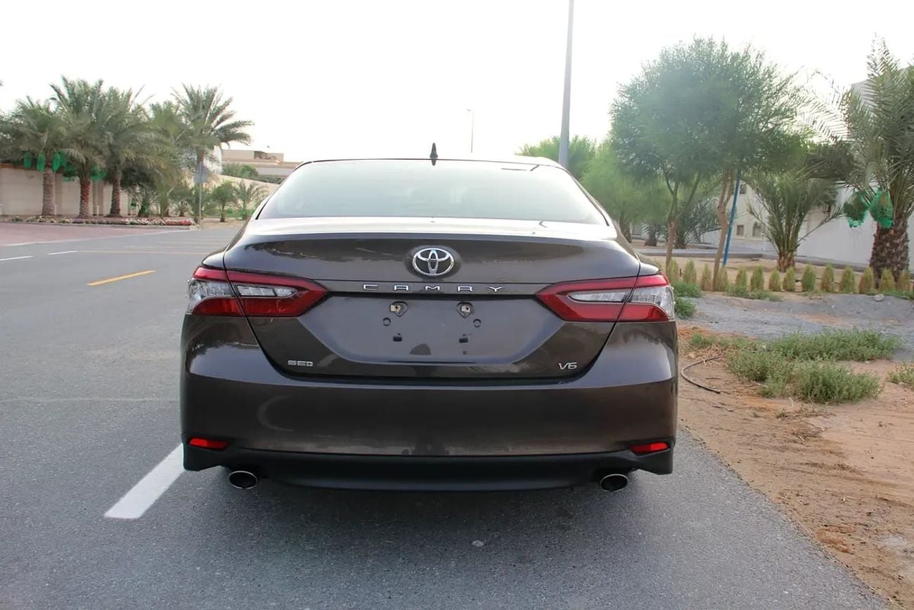 Toyota Camry SE V6 3.5L GCC! Panorama! We arrange bank loan!