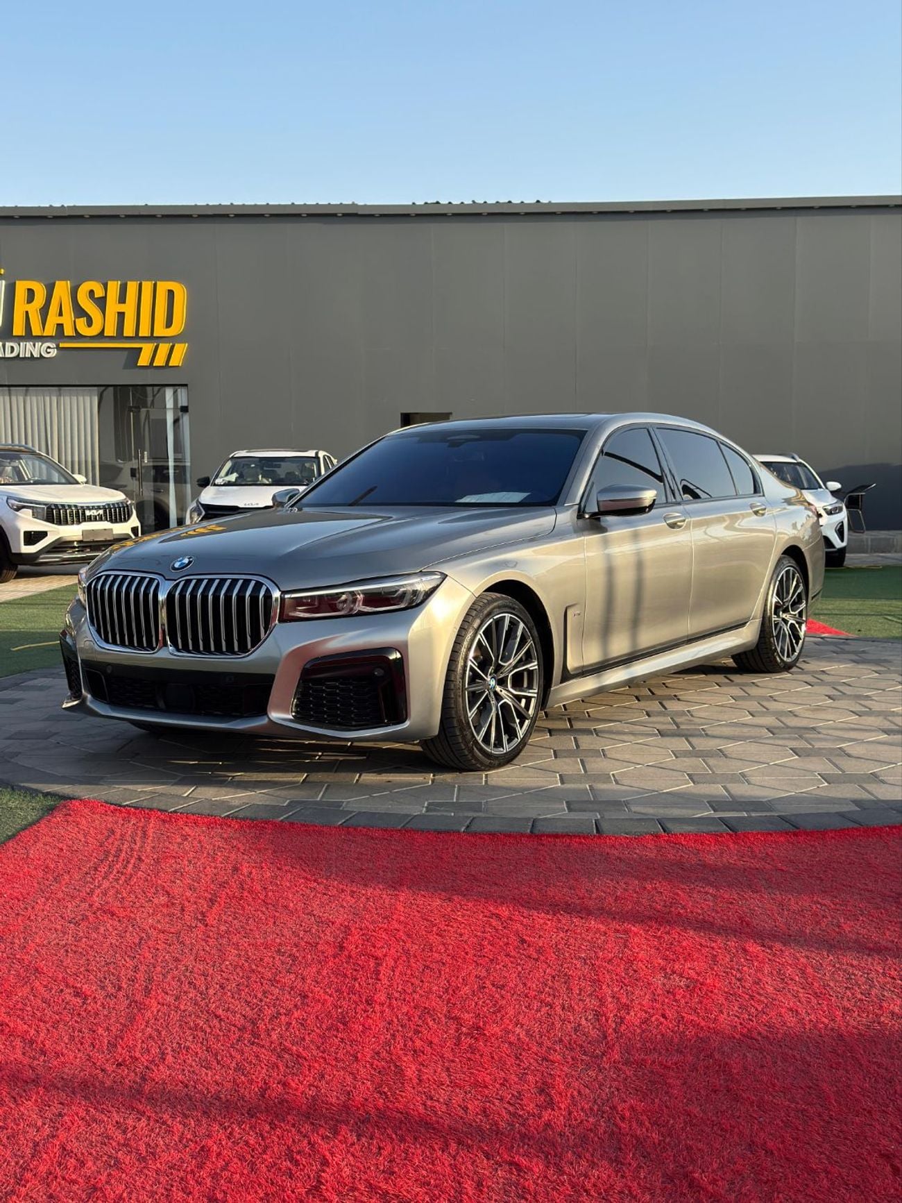 بي أم دبليو 730Li