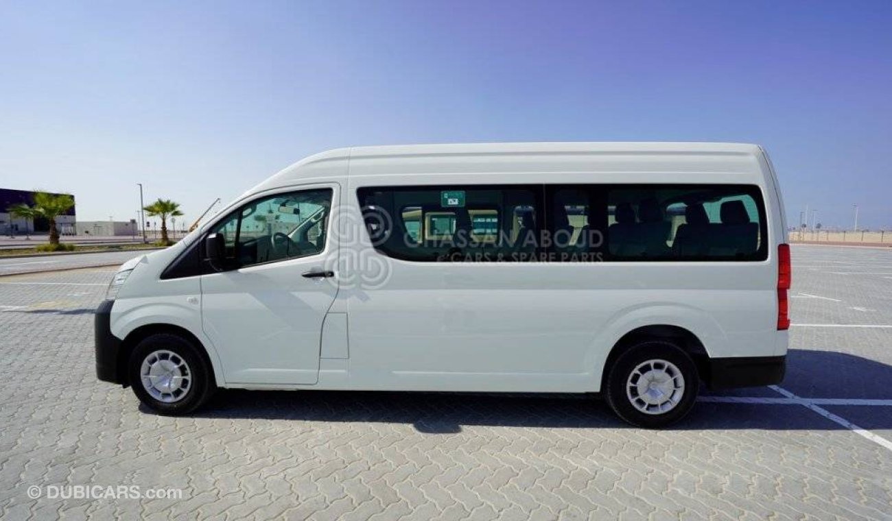 Toyota Hiace DLS 13Str HI ROOF 2.8L DIESEL COMMUTER, M/T MY20(Code : A3970)