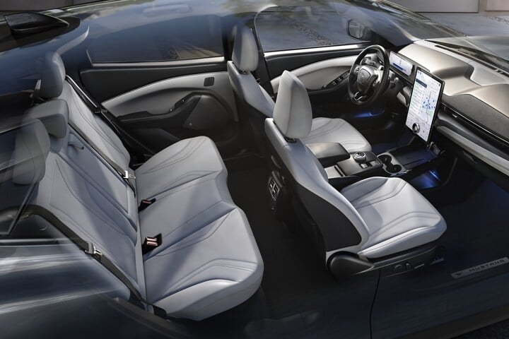 فورد ماك-إي interior - Seats