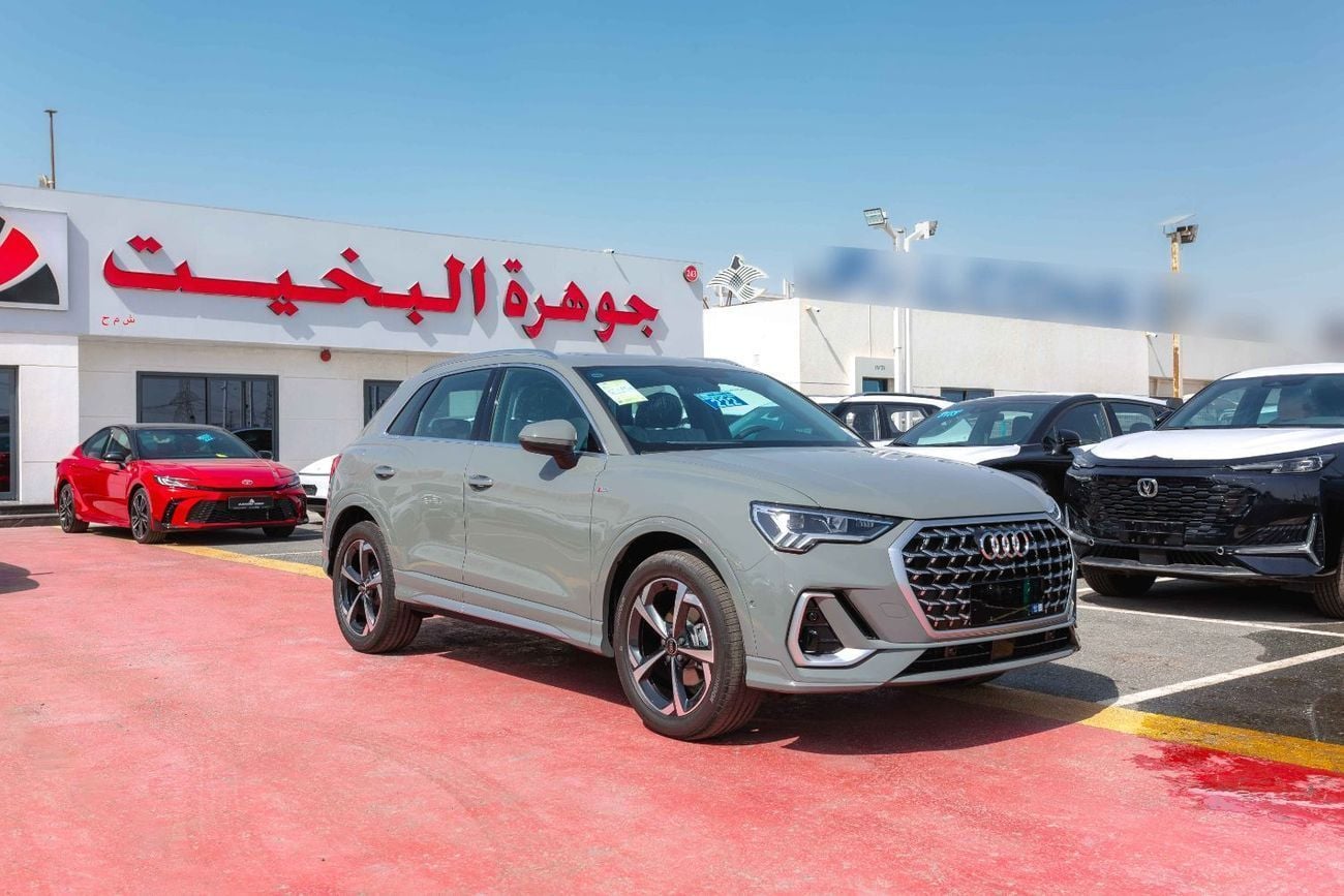 أودي Q3 35 TFSI S-LINE Audi Q3 TFSI 35 S Line 1.5 Turbo (2025) Nardo Grey