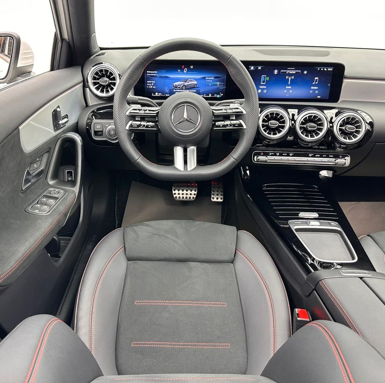 Mercedes-Benz A 200 AMG 2025 Mercedes-Benz A200 AMG, 5 Years Mercedes Warranty + Service Contract, Mercedes Full Service His