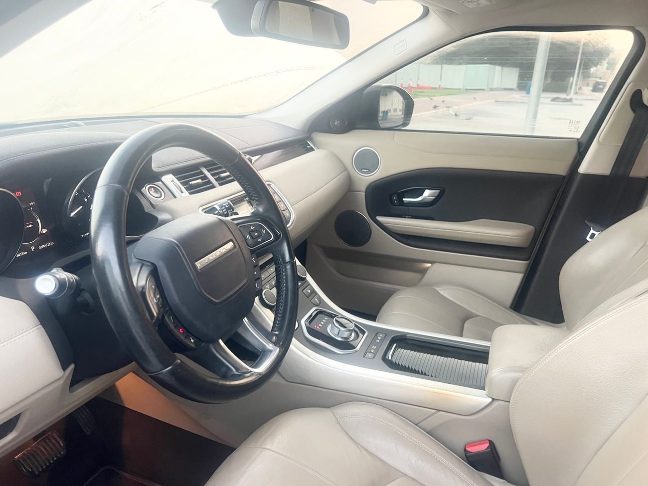 لاند روفر رانج روفر إيفوك HSE Dynamic 2.0L