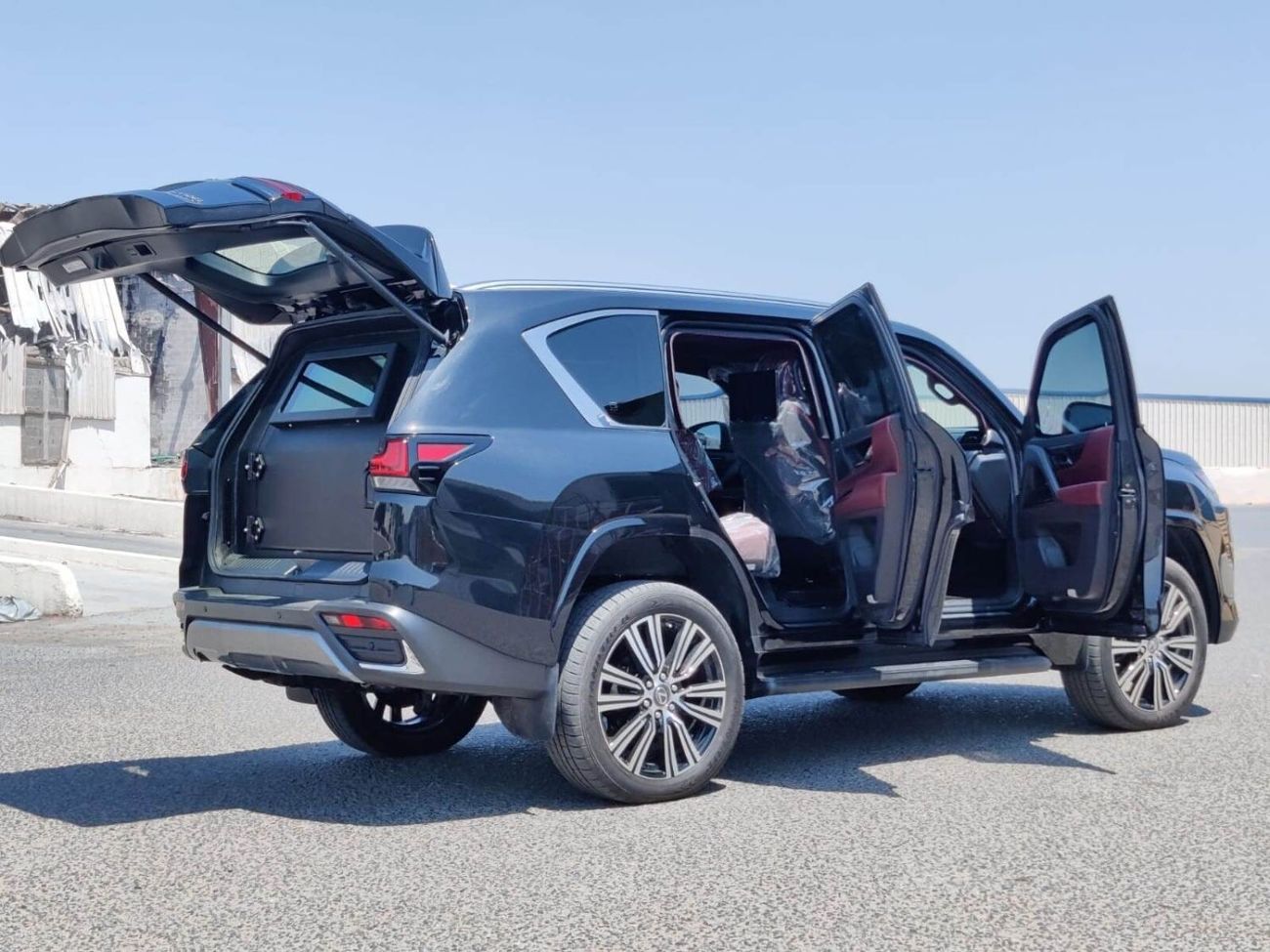 Lexus LX 600 2024 LEXUS LX 600 3.5L SUV PETROL AUTOMATIC ZERO KM