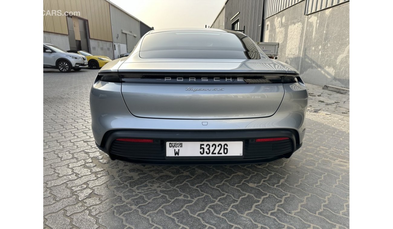 Porsche Taycan 4S//2021 model// low mileage