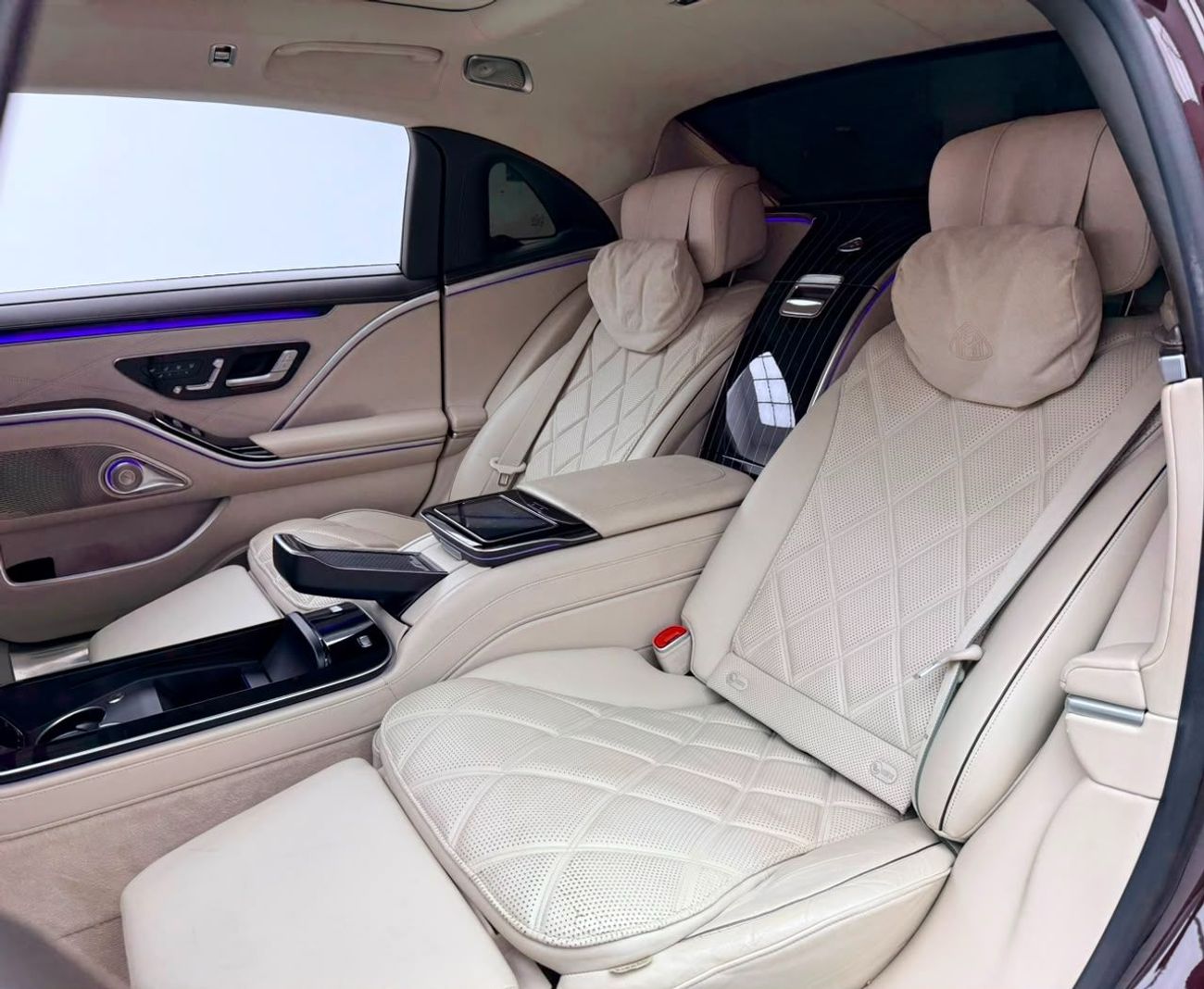 Mercedes Maybach S680 Maybach 2022 Mercedes-Maybach S680, Mercedes Warranty+Full Service History, GCC Specs