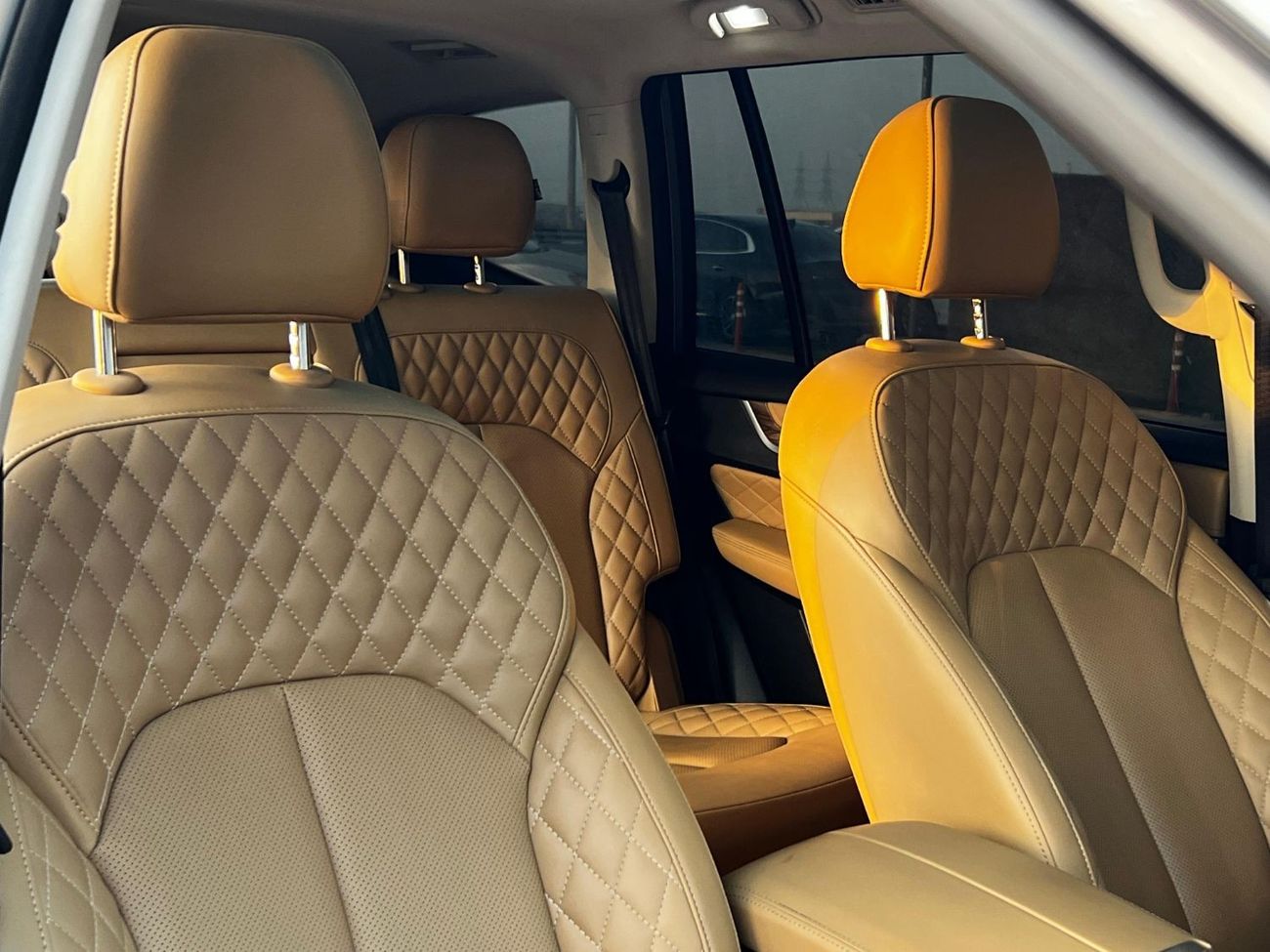 أم جي RX8 لاكجري