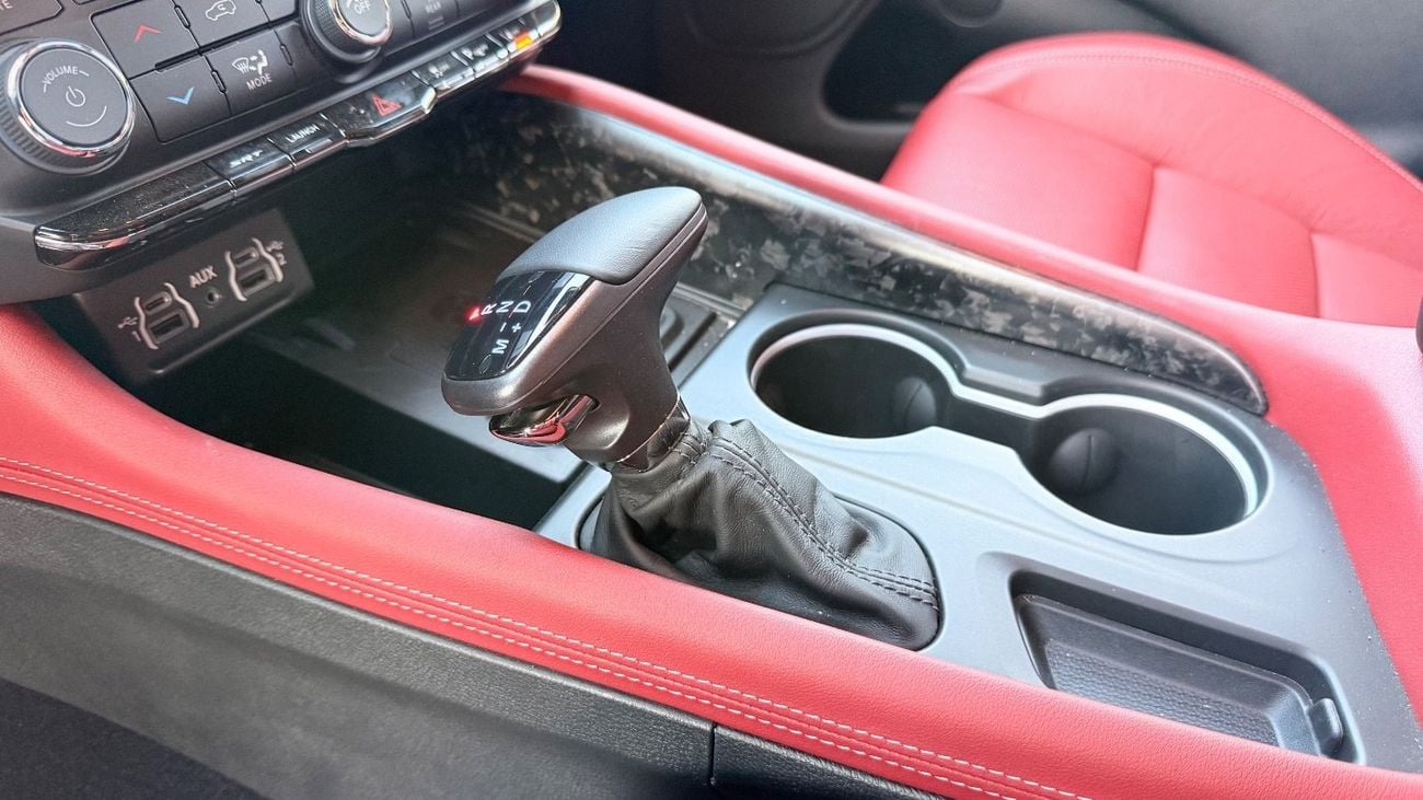Dodge Durango SRT Hellcat V8 supercharged 6.2L