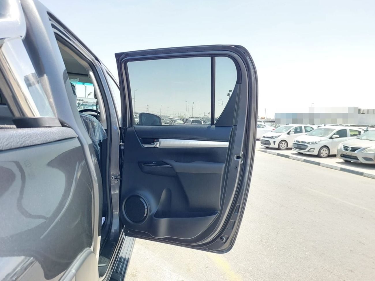 تويوتا هيلوكس TOYOTA HILUX PICKUP RHD 2017 MODEL 2.8 L DIESEL AUTOMATIC(PM93721)