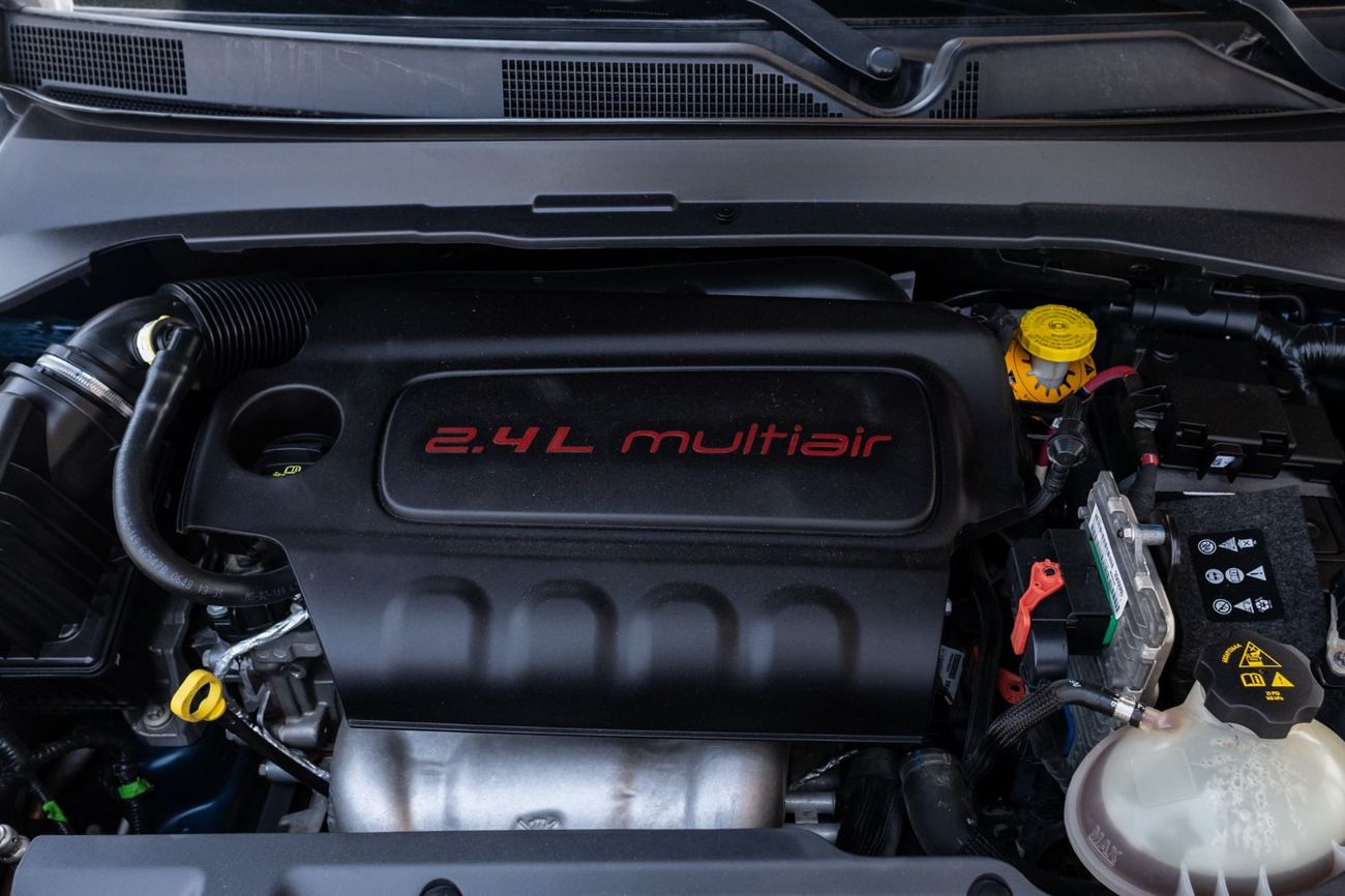 جيب كومباس Limited 2.4L (172 HP)