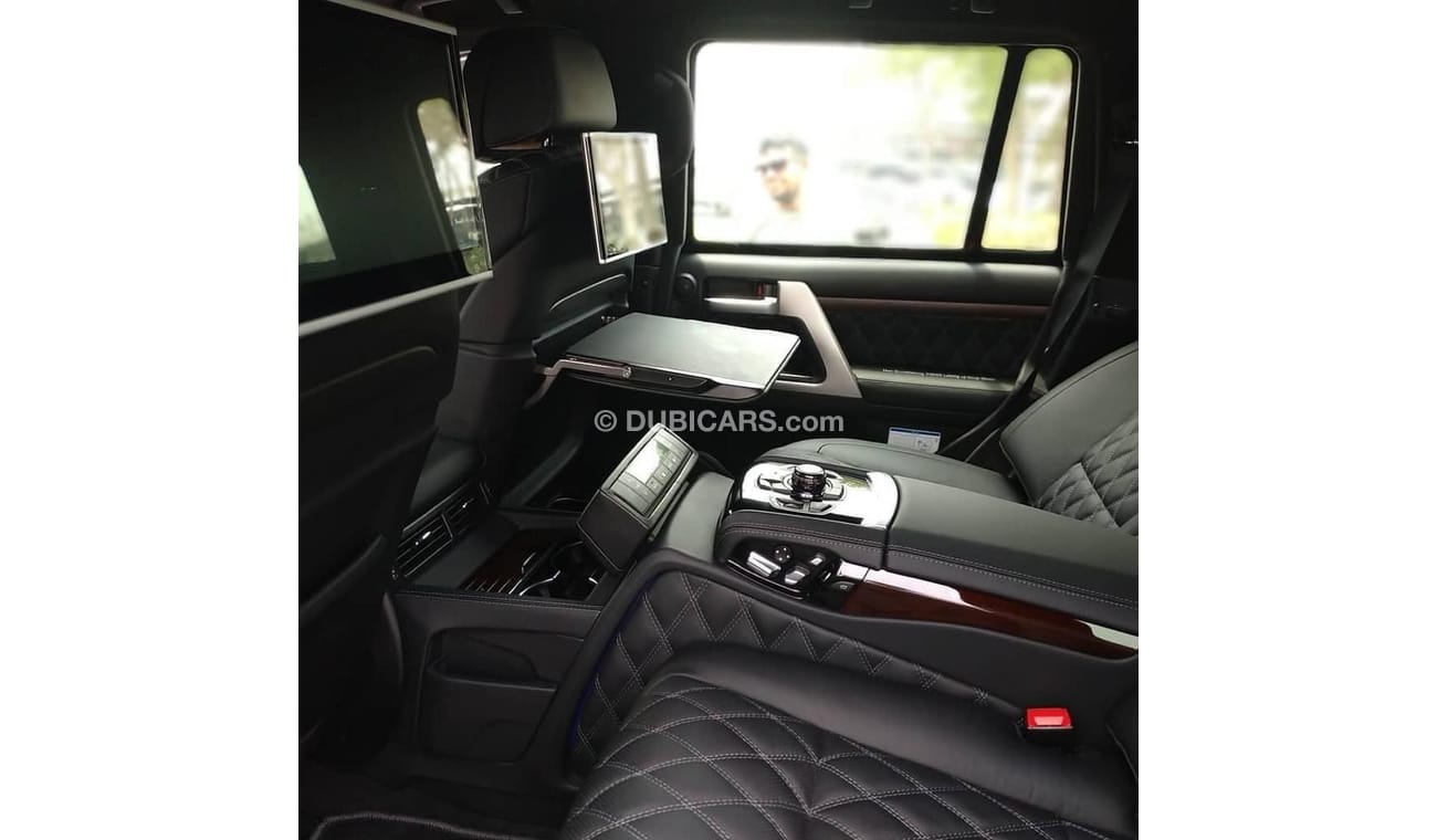 تويوتا لاند كروزر LC200 Grand TouringS Armored With Luxury Carat interior