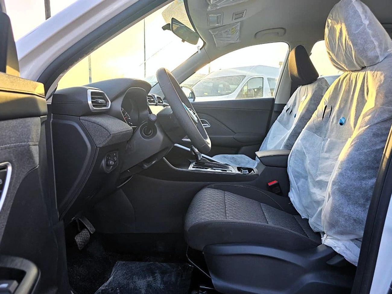 أم جي ZS MG zs New Shape 1.5l A/T comfort Silver Color 2025