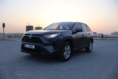 تويوتا راف ٤