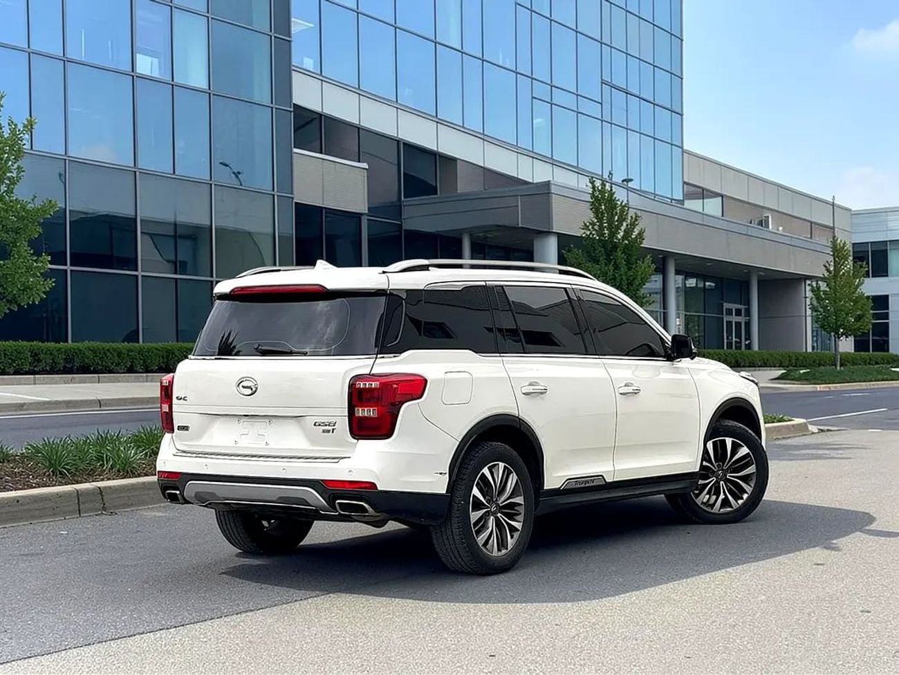 جي إي سي GS 8 624 P.M | 320T i-4WD Turbo - GCC Specs - Well Maintained | WARRANTY+SERVICE