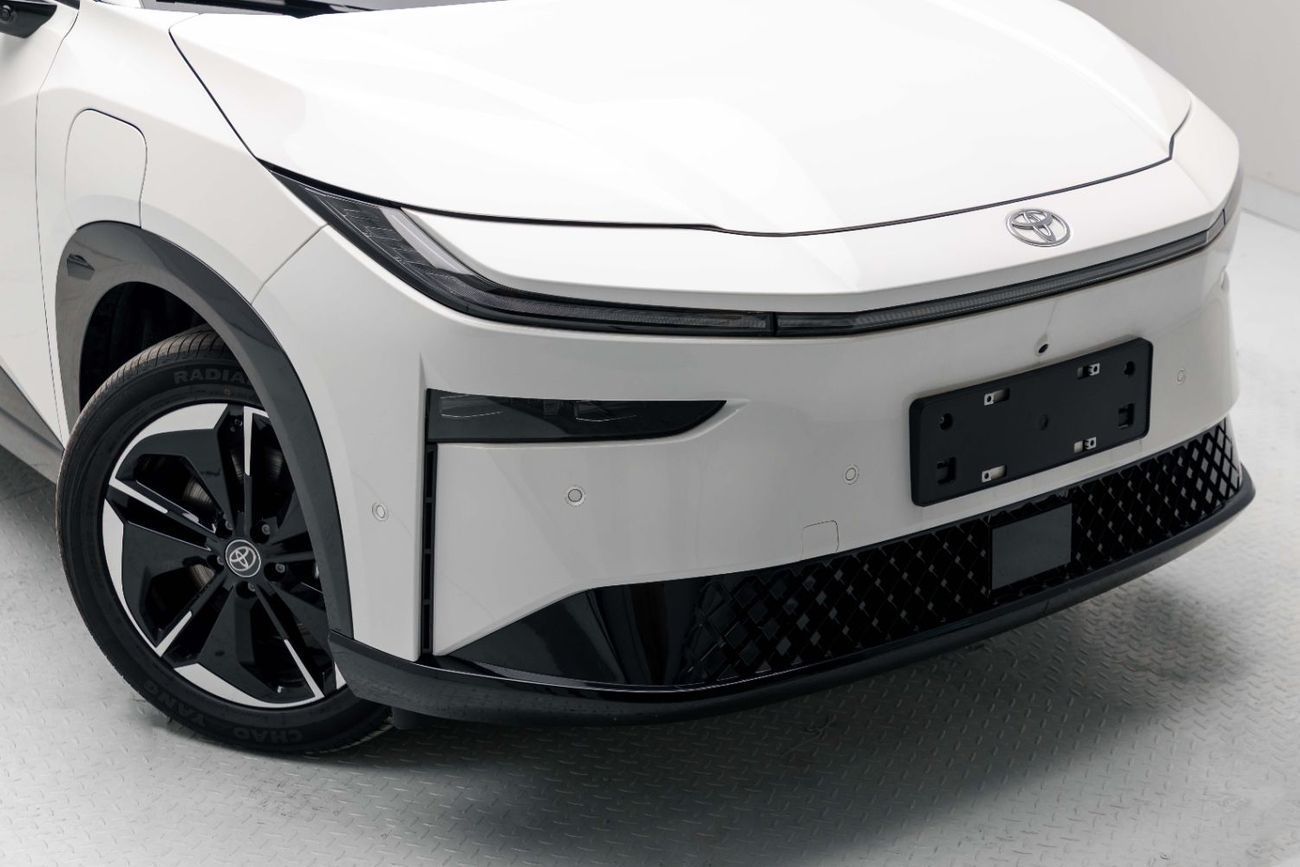 Toyota BZ3X PRO+ - WHITE inside BEIGE | Export Only