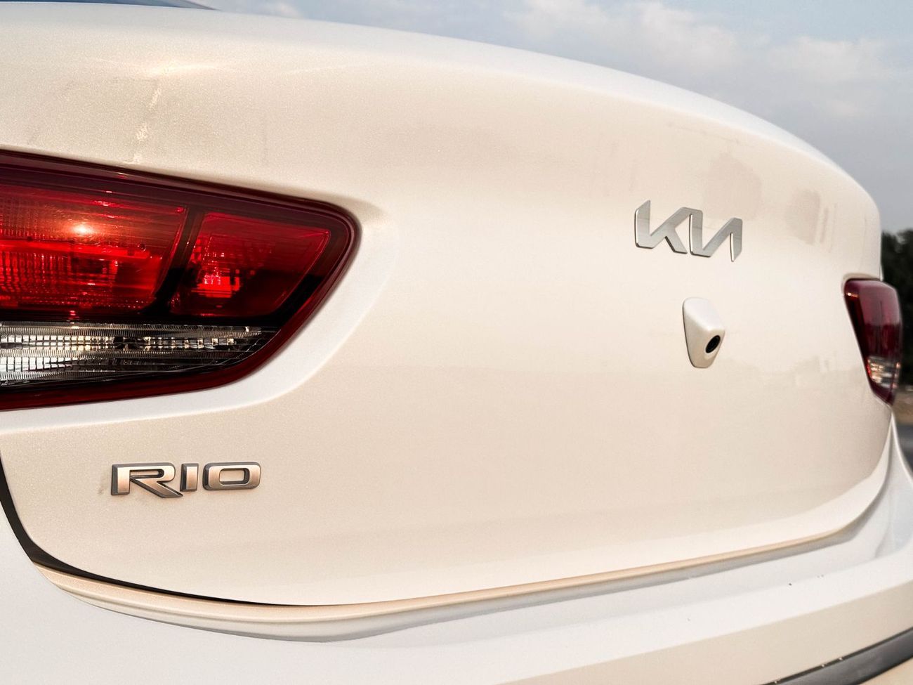 Kia Rio LX 1.4L Sedan Kia Rio | 1.5 L | 2022 | GCC | Accident-Free | In Excellent Condition | 564 P.M