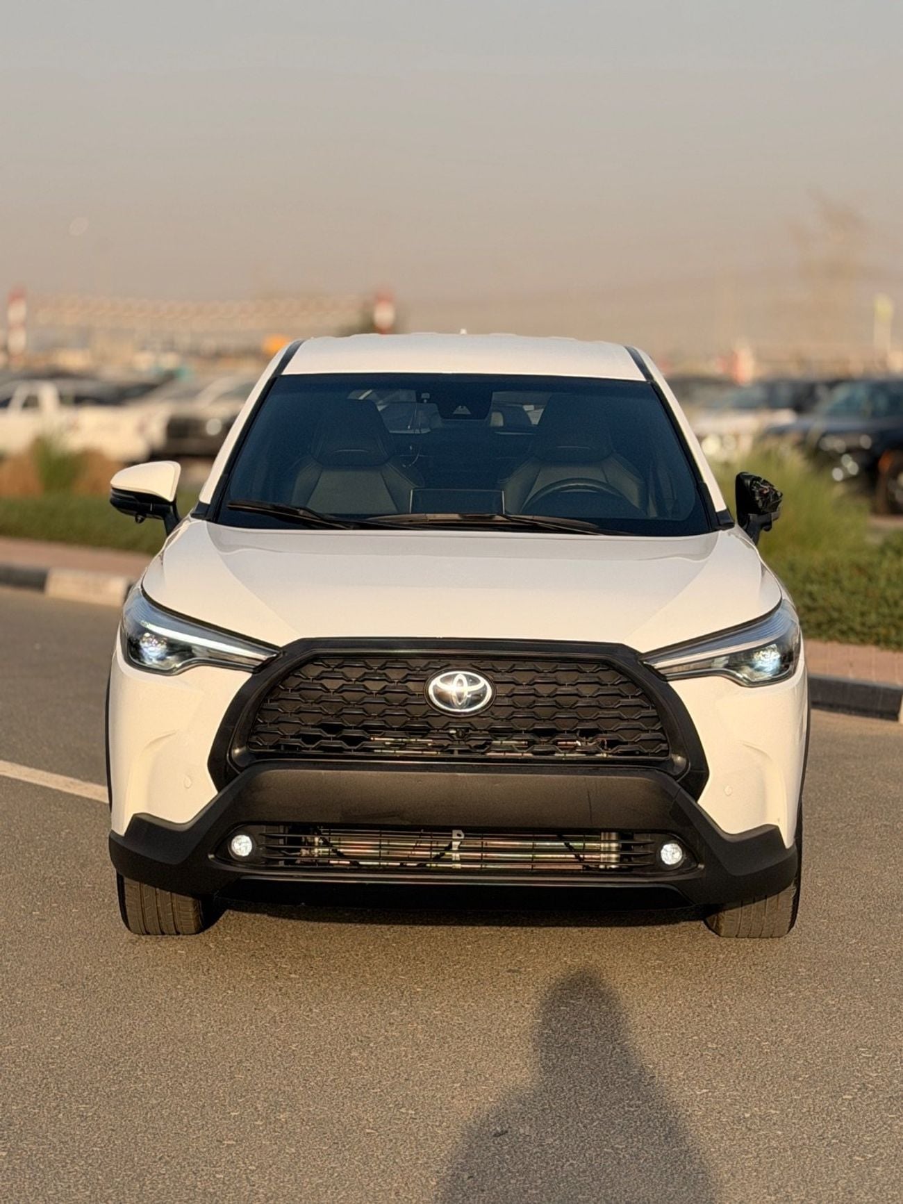 Toyota Corolla Cross Hybrid 2.0 L 360 camera full option
