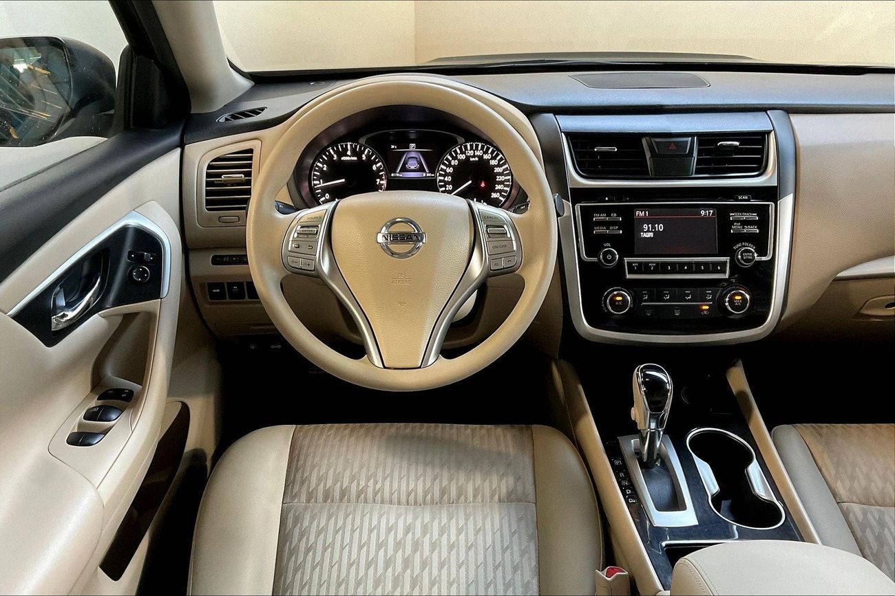 Nissan Altima SV