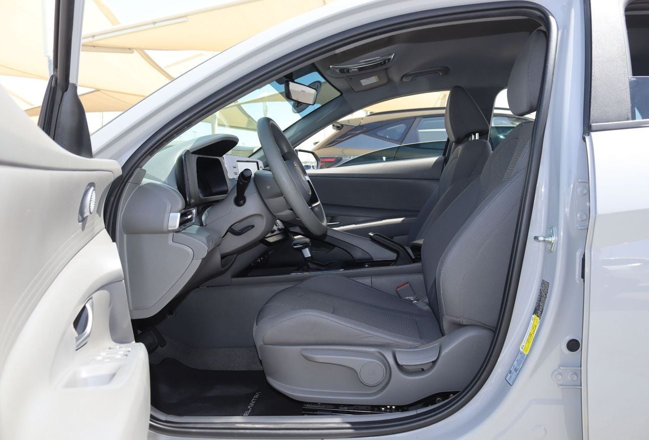 Hyundai Elantra Smart 1.6L Hyundai Elantra 2024 - GCC - Accident-Free - 1.6L - Excellent Condition Inside and Out