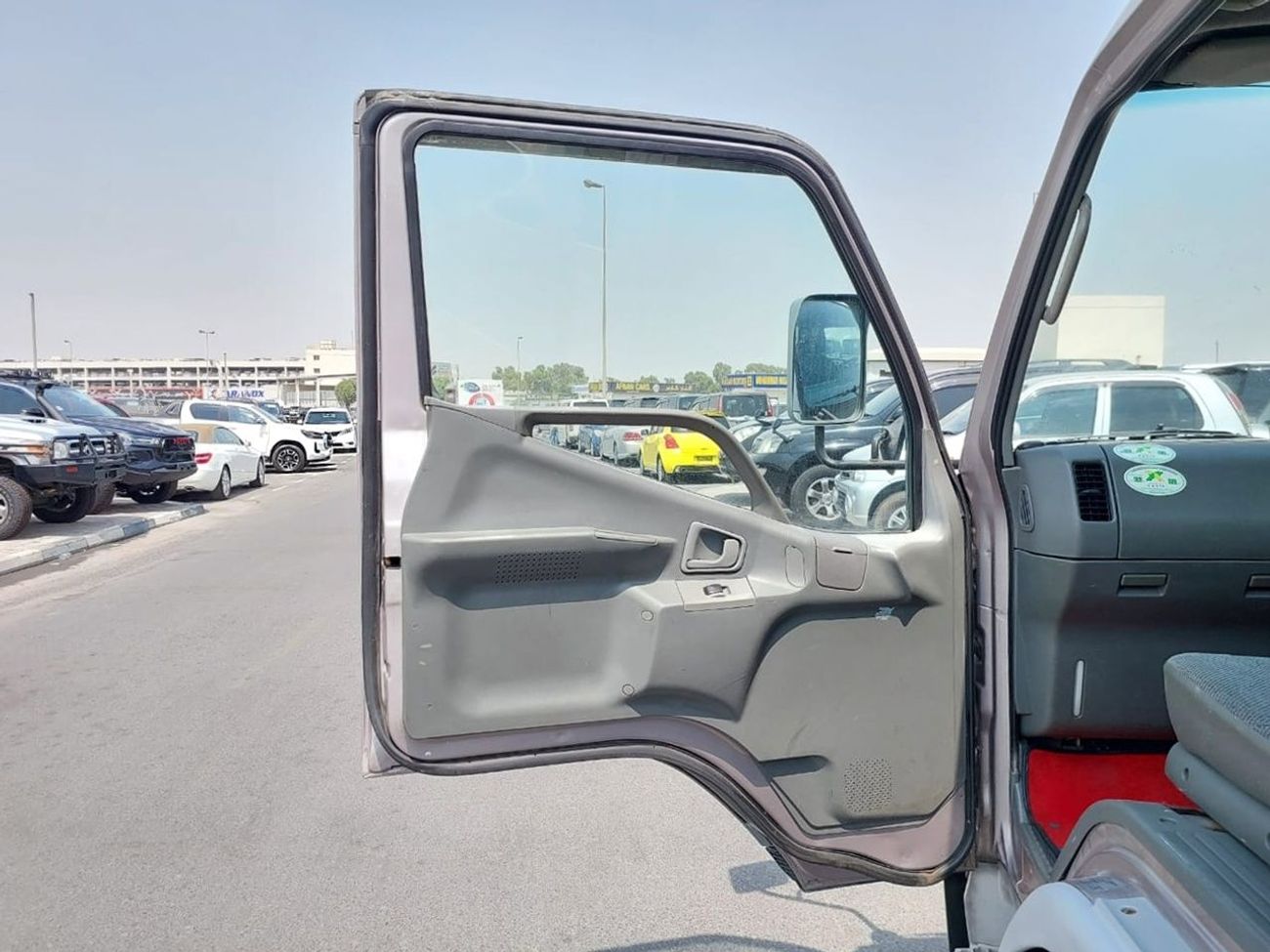 Mitsubishi Fuso Canter MITSUBISHI CANTER ALUMINIUM BODY TRUCK RHD 1995 MODEL 4.5 L DIESEL MANUAL(PM20023)