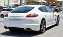 Porsche Panamera 4S