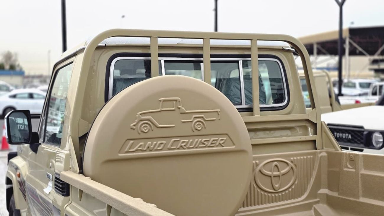Toyota Land Cruiser 70 Toyota Land Cruiser 79, Saudi specifications, full option