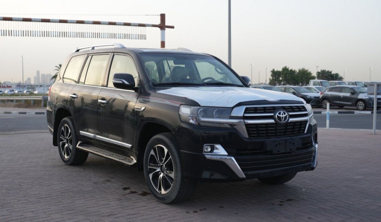 Toyota Land Cruiser GXR GT BRAND NEW TOYOTA LC 200 GXR GRAND TOURING 4.0L V6 - 2021