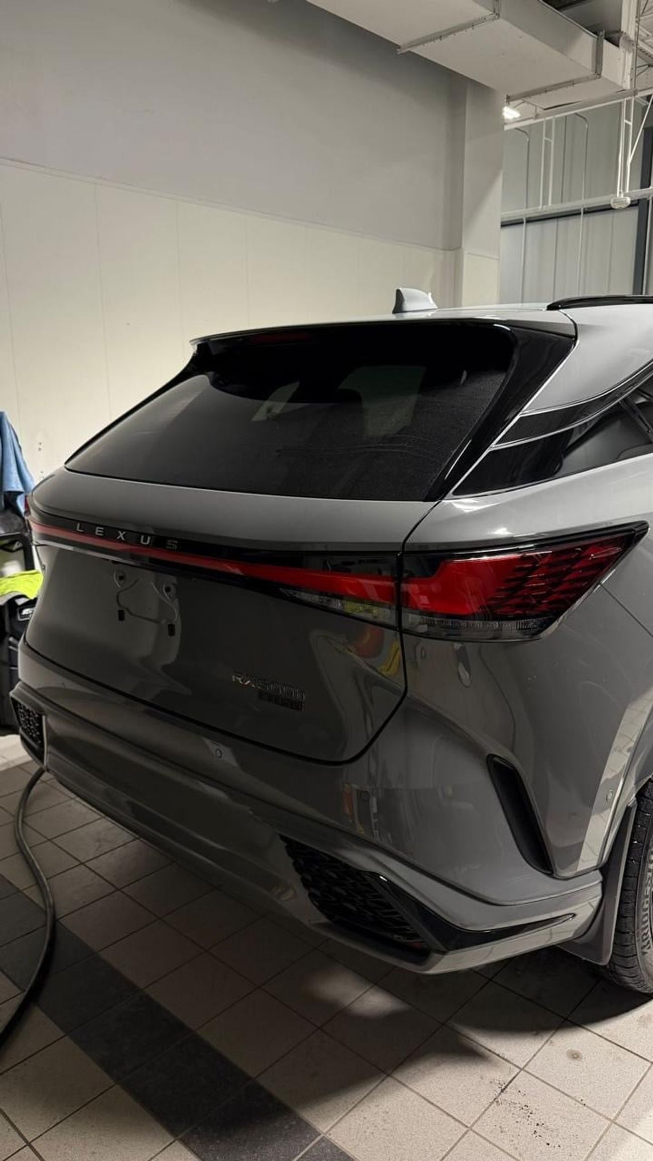 لكزس RX 500h F SPORT PERFORMANCE F SPORT 3 PERFORMANCE