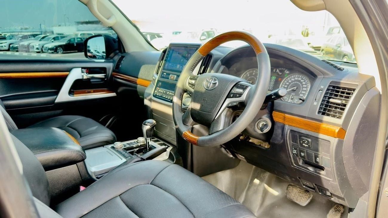 Toyota Land Cruiser 2014 | 4.5L DIESEL | AT | RHD | MODIFIED TO LC 300 GR SPORTS | GR ALLOY RIMS | SIDE BODY STICKER | C