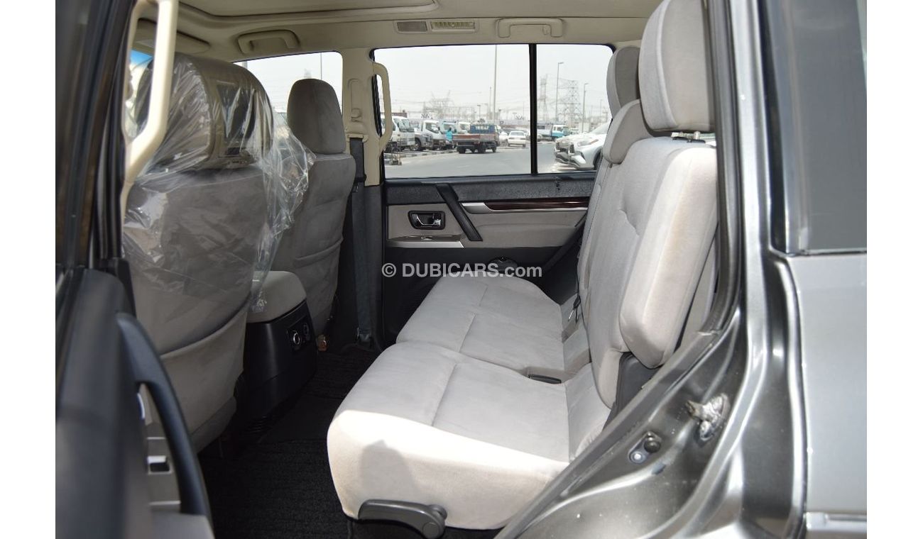 ميتسوبيشي باجيرو Full option accident free