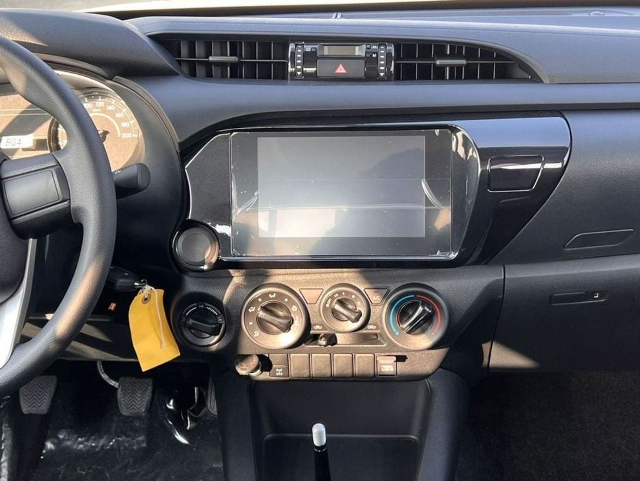 تويوتا هيلوكس Toyota Hilux Double Cabin 2.4L 4-Cyl  Diesel Manual Transmission 4x4 2025