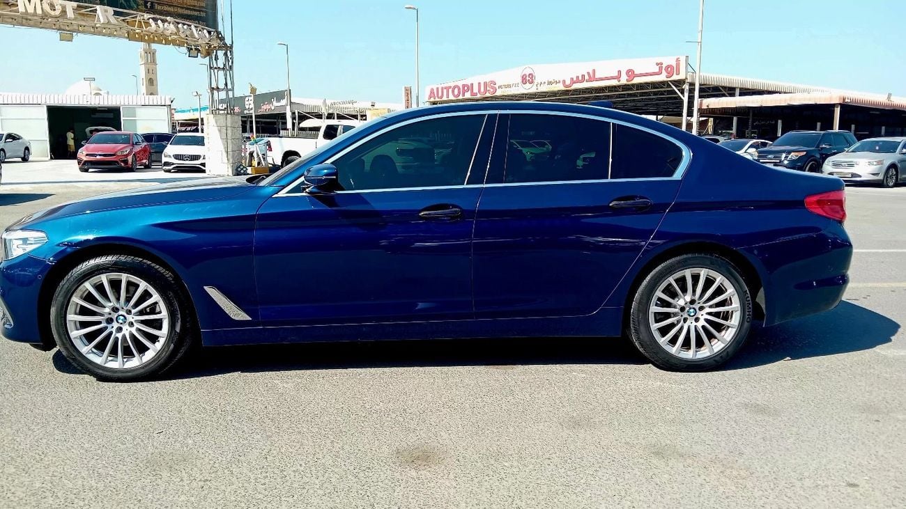 بي أم دبليو 520i Std 2.0L