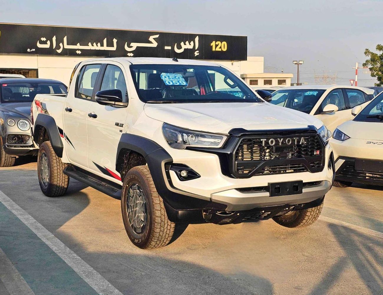 Toyota Hilux GR SPORT WIDE BODY / 4.0L V6 PETROL / OVER FENDER, 360*CAMERA, DRIVER PWR SEATS / CODE#H4GRY