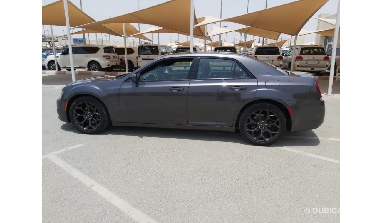 Chrysler 300s Very Clean Car