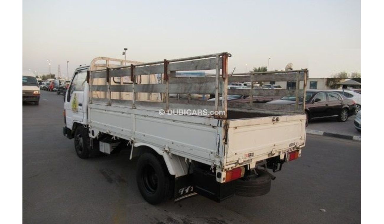 Toyota Dyna TOYOTA DYNA TRUCK RIGHT HAND DRIVE (PM1114)