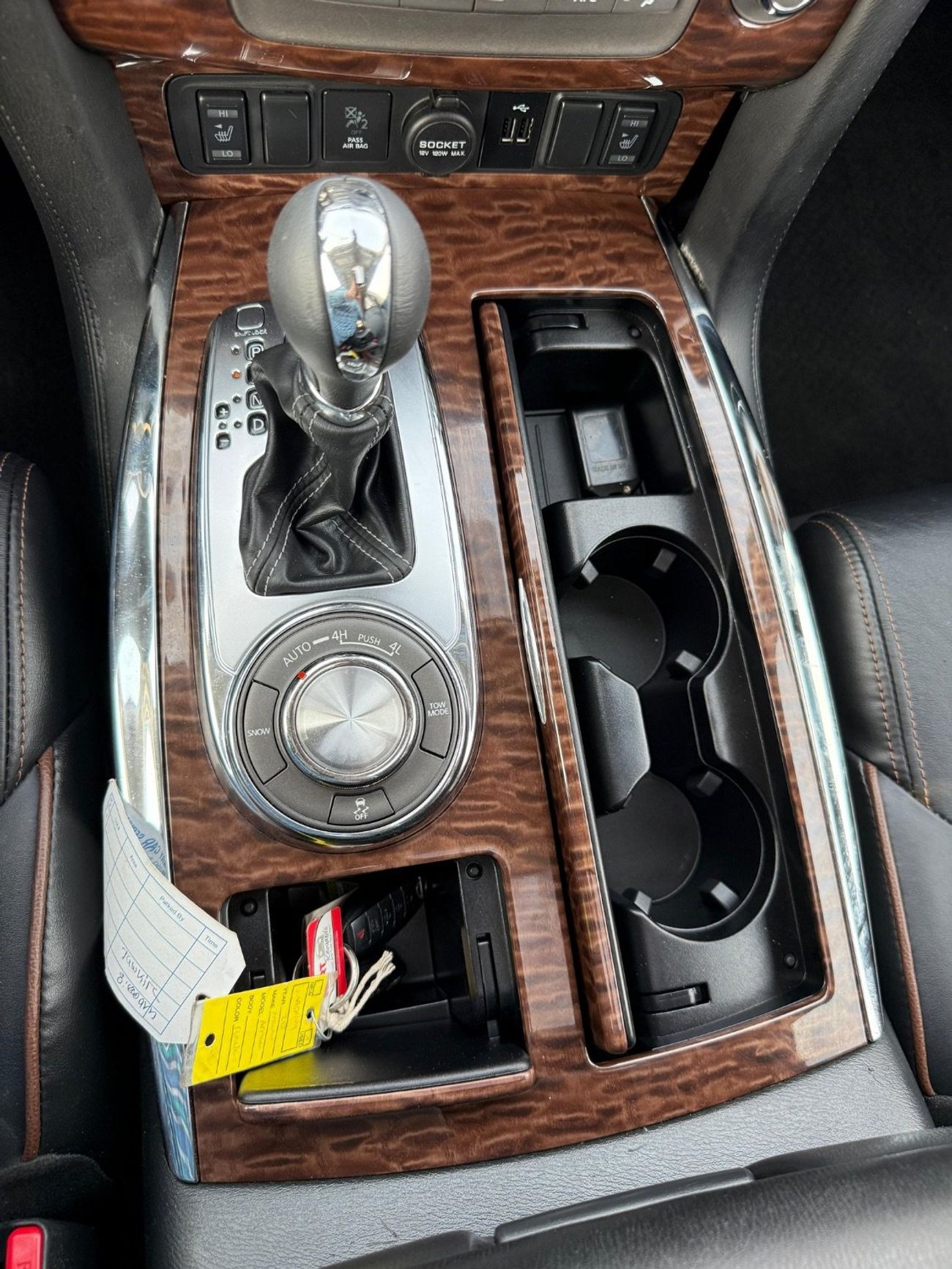 Nissan Armada 4WD SL Full Option