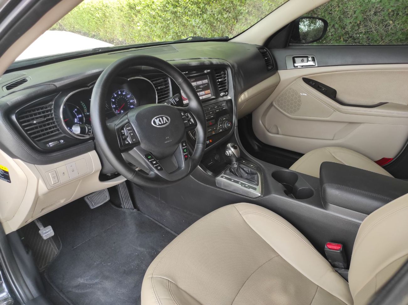 Kia Optima SX 2.0L Kia Optima 2013 Hybrid Sx Full options no1