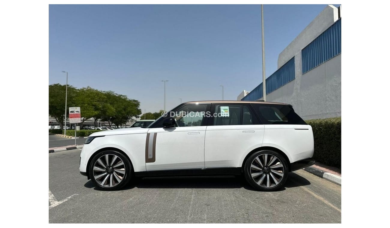 Land Rover Range Rover WHITE ROSE GOLD GCC SPEC UNDER WARRANTY AND SERVICE