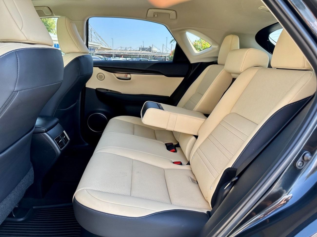 Lexus NX300 Premier 2021 Lexus NX300 hybrid