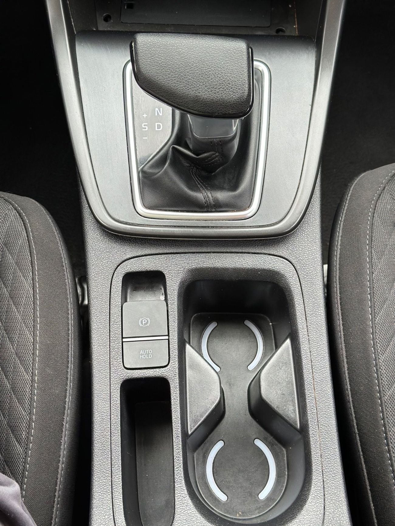 هيونداي كريتا Mid 1.6L