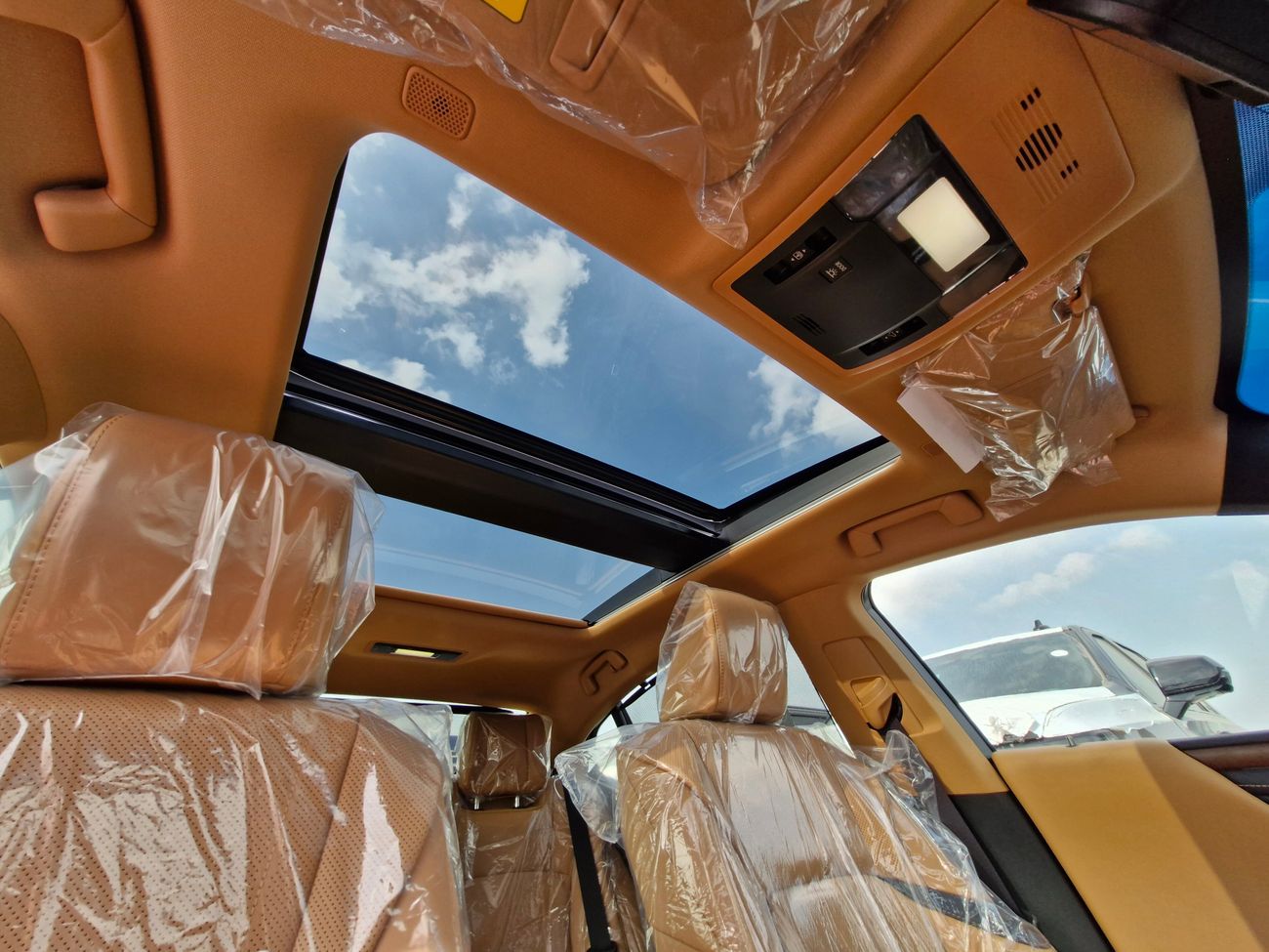 لكزس ES 350 ES350 Ultra Luxury 3.5L Petrol AT Full Brand New 0Km