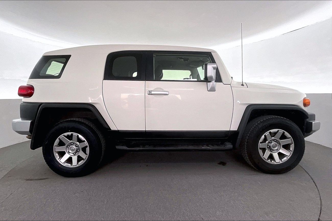 تويوتا إف جي كروزر GXR | شامل الضمان | 0 ﺪﻔﻋﺓ ﺃﻮﻟﻯ