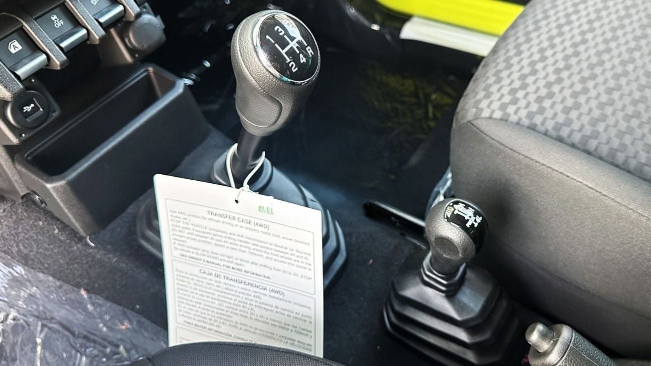 Suzuki Jimny 1.5L MT  PETROL MY2025 FOR EXPORT ONLY