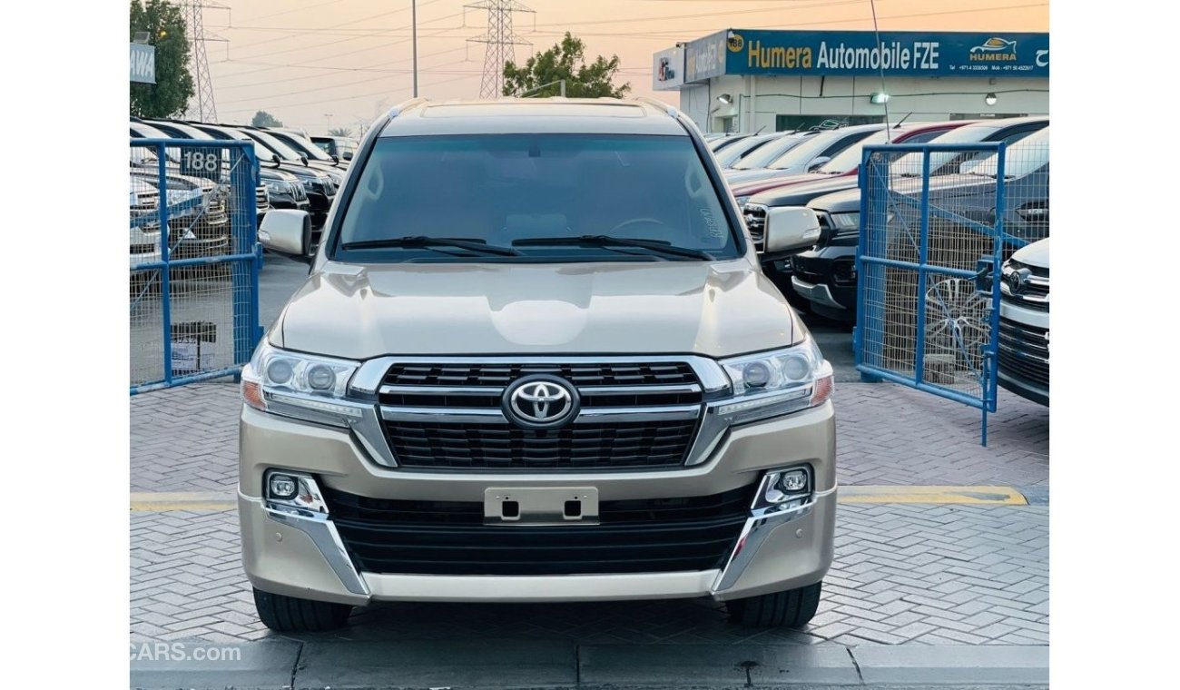 تويوتا لاند كروزر Toyota GXR V6 Landcruiser GCC model 2014 shape change inside or outside  to 2021  Petrol engine 7 se