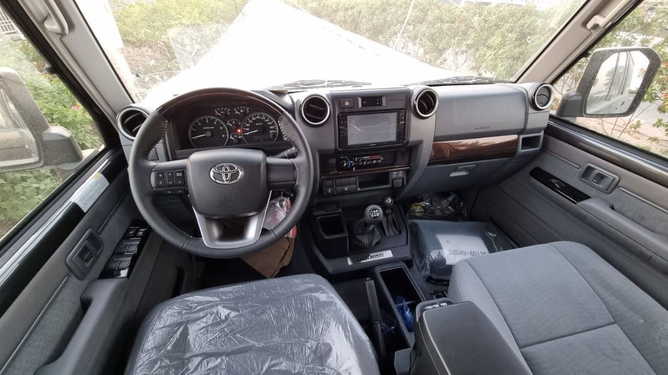 تويوتا لاند كروزر 70 Toyota LC 76 4.5 TDSL MID OPTION NEW SHAPE